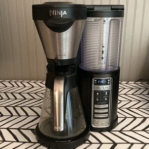 MAKE AN OFFER!!! Ninja coffee maker